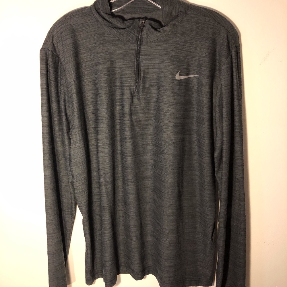 Nike Men's 1/4 Zip Pullover